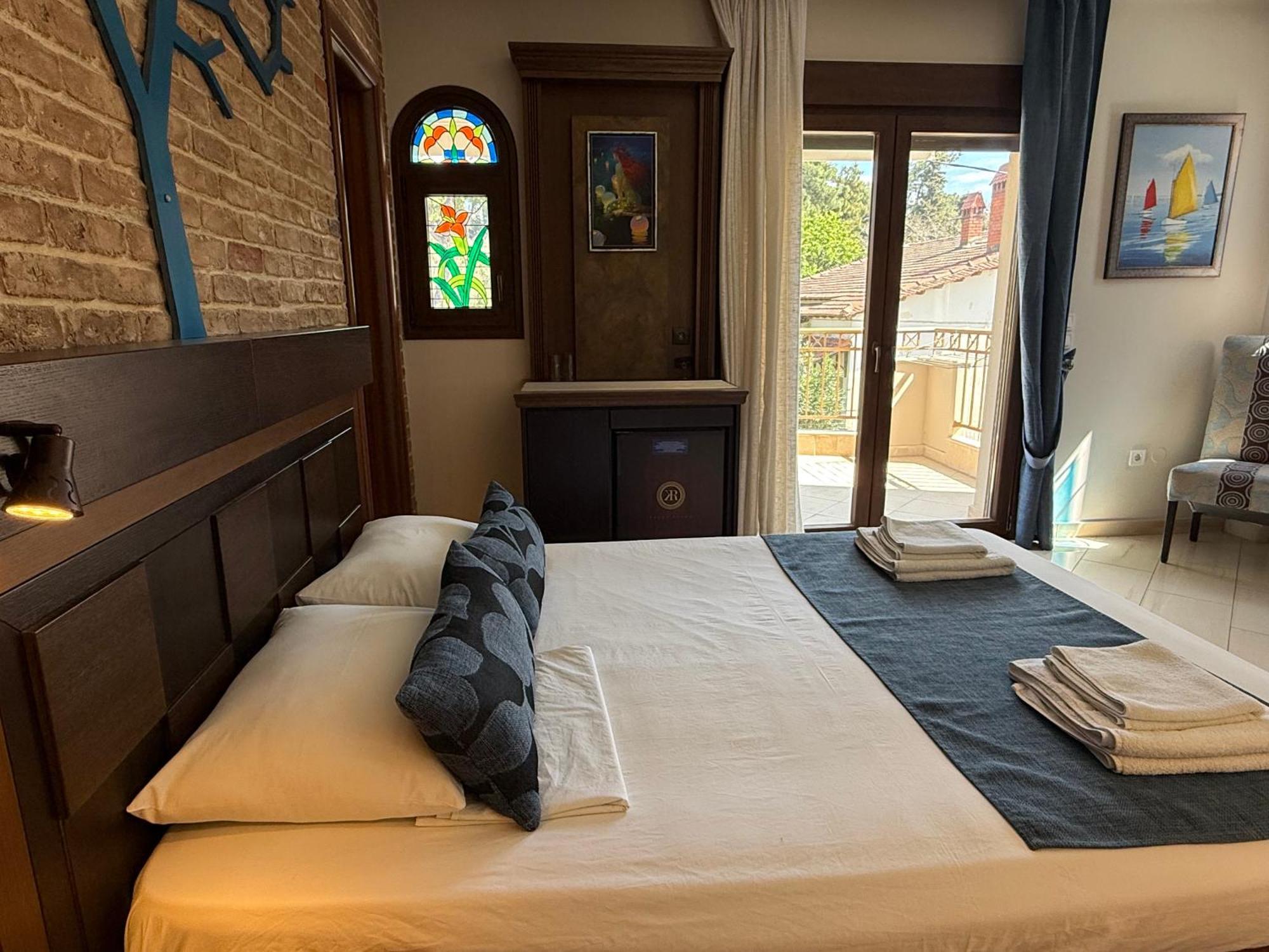 Kappa Rooms Boutique Hotel Nea Kallikrateia Eksteriør billede